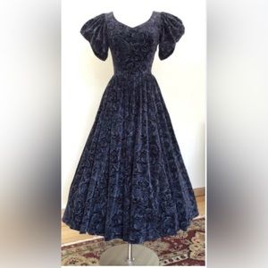 Laura Ashley, gorgeous Dress
